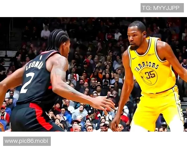 科尔:无论是防守伦纳德还是杜兰特,追梦都很享受这样的机会 科尔:无论是防守伦纳德还是杜兰特,追梦都很享受这样的机会